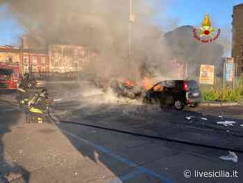 Catania, a fuoco roulotte e auto: in azione i pompieri - Livesicilia.it