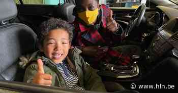 Moedige Maxime (7) ondergaat allerlaatste PCR-test in Kalmthouts afnamepunt - Het Laatste Nieuws