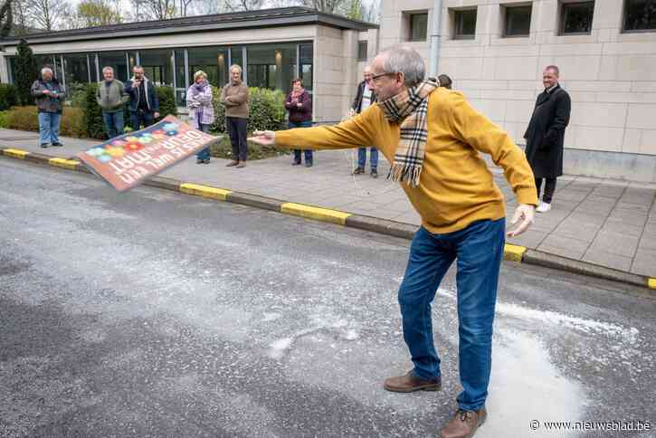 Zotte Zondag met nieuwe discipline ‘Deur(ne)mat gooien: “Wij zijn een district met een hoek af”
