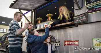 Feestraad verzamelt foodtrucks op Dorpsplein | Dendermonde | hln.be - Het Laatste Nieuws