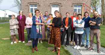 VanAnaarBeter krijgt trofee als vrouwvriendelijke werkgever | Dendermonde | hln.be - Het Laatste Nieuws