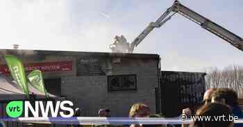 Onverwachte steunactie uit Dendermonde na brand kantine voetbalclub Houtem - VRT NWS