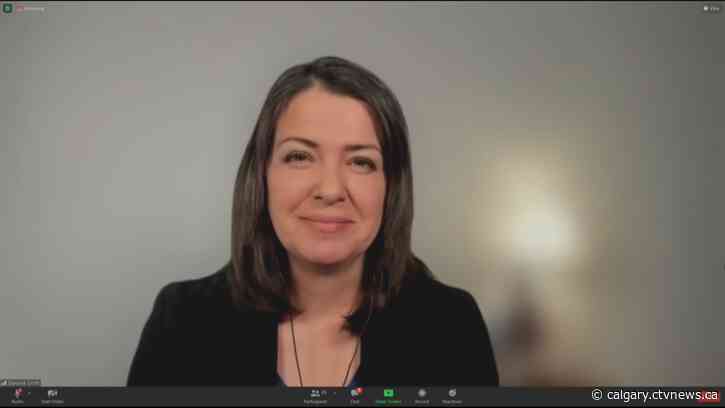 Danielle Smith returning to Alberta politics, wants to challenge Kenney