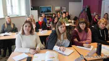 VHS Glinde und Reinbek: Deutschkurse für Geflüchtete bei Ukrainerinnen stark nachgefragt | shz.de - shz.de