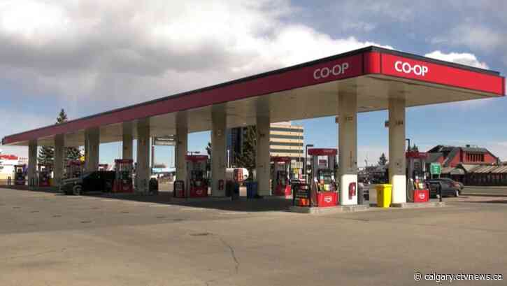 Alberta drops gas prices by more than 10 cents thanks to province's fuel tax strategy