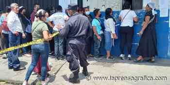 Detenidos en régimen de excepción están siendo trasladados al penal de Izalco, denuncian familiares - La Prensa Grafica