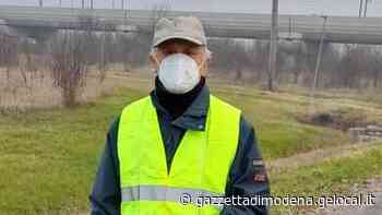 Modena. L'esempio di Walter: «A 80 anni raccolgo rifiuti ogni domenica Lo faccio per la città e per i miei nipotini» - La Gazzetta di Modena