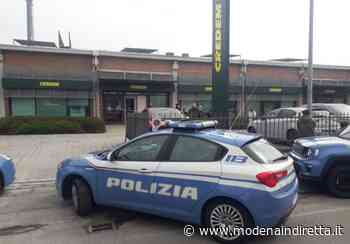 Modena, rapina al Credem di via dei Torrazzi. VIDEO - modenaindiretta.it