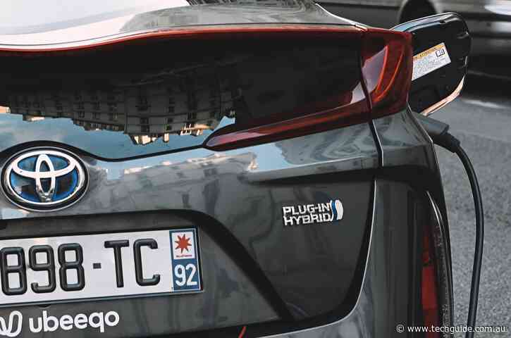 Pros And Cons of Investing in a Hybrid Car