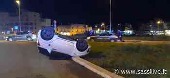 Auto contro Microcar in via dei Normanni a Matera: veicolo ribaltato, conducente ferito - Sassilive.it