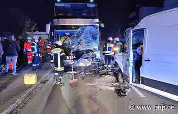 Heftiger Unfall in den Morgenstunden - Plattling; Unfall; Polizei - Passauer Neue Presse - PNP.de