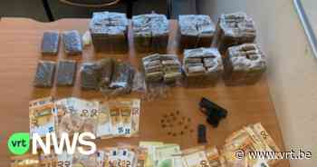 Politie vindt ruim 7 kilo drugs bij huiszoeking in Anderlecht - VRT NWS