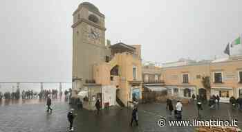 Capri avvolta dalla nebbia: ecco le incredibili immagini - ilmattino.it