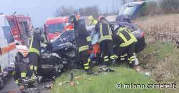Scontro tra un’auto e un camioncino tra Arcore a Usmate Velate: 4 feriti, uno è grave - Corriere Milano
