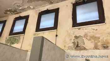 Solofra, piove nel palazzetto dello sport - ITV Online - Irpinia TV