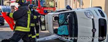 Incidente a Lissone, 83enne si ribalta e rimane incastrato nell'auto - Il Cittadino di Monza e Brianza