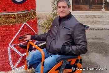 Vergognoso: rubata la sedia di Raffaele Lavacca - TraniViva