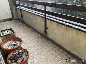 Trecate imbiancata dalla grandine: attenzione alle prossime ore - Prima Novara