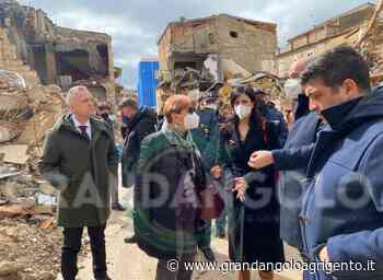 Ravanusa, il sottosegretario Floridia sui luoghi dell’esplosione - Grandangolo Agrigento