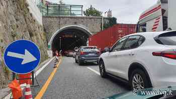 Incidente tra Albenga e Andora, pioggia e cantieri: autostrade in tilt con oltre 15km di code - IVG.it