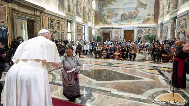 'I never thought I'd see that in my lifetime': Three generations of Indigenous family witness Pope's apology