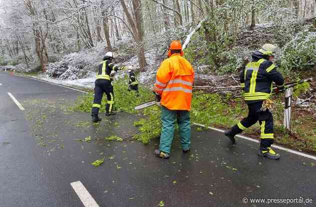 FW Königswinter: Drei Einsätze der Feuerwehr in Königswinter nach Wintereinbruch