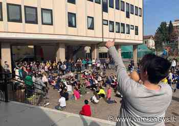 L'accoglienza degli ucraini a Gallarate, tra partite di calcio e merende - varesenews.it