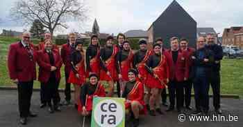 Nieuwe kleedjes voor majorettekorps van Koolskamp | Ardooie | hln.be - Het Laatste Nieuws