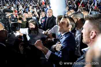 Présidentielle: Emmanuel Macron galvanise ses troupes lors d'un meeting géant