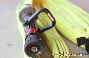 FW-E: Feuer im Altbau - ein leicht verletzter Feuerwehrmann