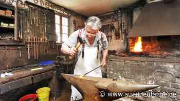 Andechs - Fritz Kappelmaier öffnet die Alte Schmiede in Erling wieder - Süddeutsche Zeitung - SZ.de