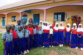 Bini Islamic Primary School Old Boy Donates To Alma Mater - News Ghana