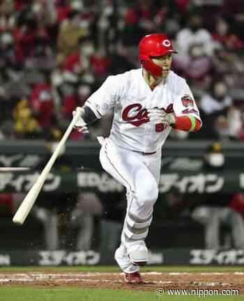 Baseball: Carp continue perfect start with walk-off win over Tigers - Nippon.com