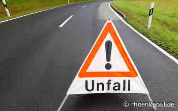 Schwerer Unfall mit drei Fahrzeugen bei Bischofsheim - Zwei Personen verletzt - Rhönkanal