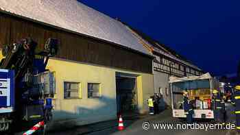Scheune droht im Landkreis Forchheim einzustürzen: Großeinsatz des THW - Nordbayern.de