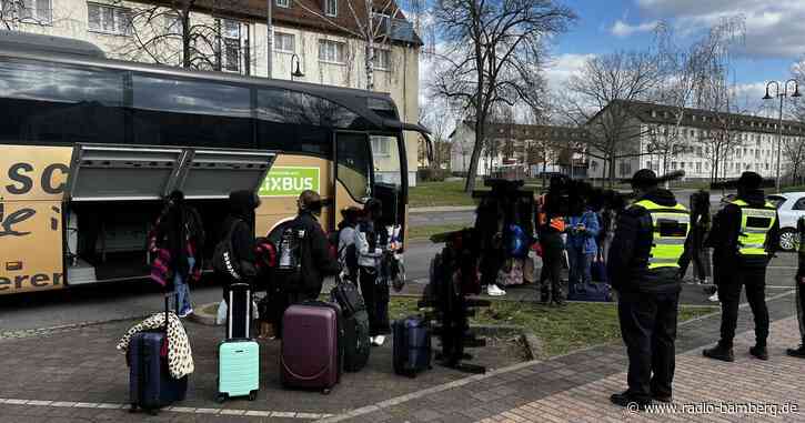 Europaministerin Melanie Huml empfängt ukrainische Flüchtlinge in Bamberg
