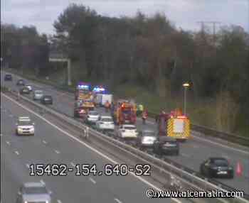 Un accident perturbe fortement la circulation sur l'autoroute A8 ce dimanche soir