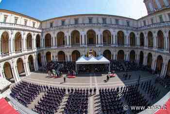 Esercito: a Modena giuramento allievi ufficiali 203/o Corso - Agenzia ANSA