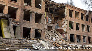 Ukraine-Krieg: Russland beschießt Stadt nahe Kiew trotz Rückzug