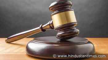 Consumer disputes redressal commission fines Reliance Retail charging customers for carry bags - Hindustan Times