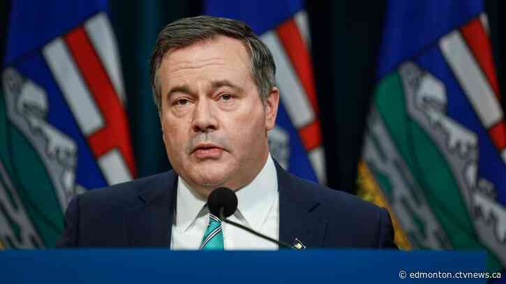 Alberta premier calls Ottawa's greenhouse gas targets 'nuts'; pledges to fight them