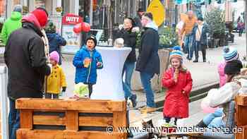 Verkaufsoffener Sonntag - Breites Angebot lockt die Menschen nach Schramberg - Schwarzwälder Bote