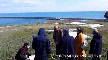 Sopralluogo nel Castello di Crotone. Il sindaco: «Sono pronto a riaprirlo» - Gazzetta del Sud - Edizione Catanzaro, Crotone, Vibo