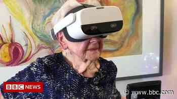Virtual reality birthday party for 103-year-old - BBC.com