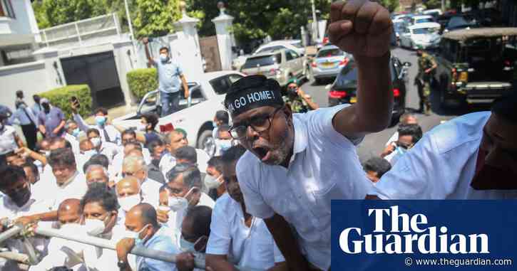 Sri Lanka protesters defy curfew after social media ban