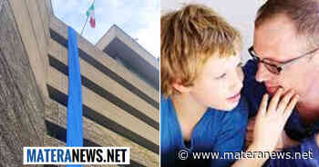 Matera: un drappo blu per la Giornata della consapevolezza dell'autismo. L'iniziativa - Matera News