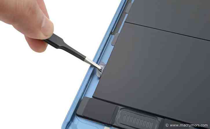 iPad Air 5 Features Pull Tabs for Easier Battery Replacements