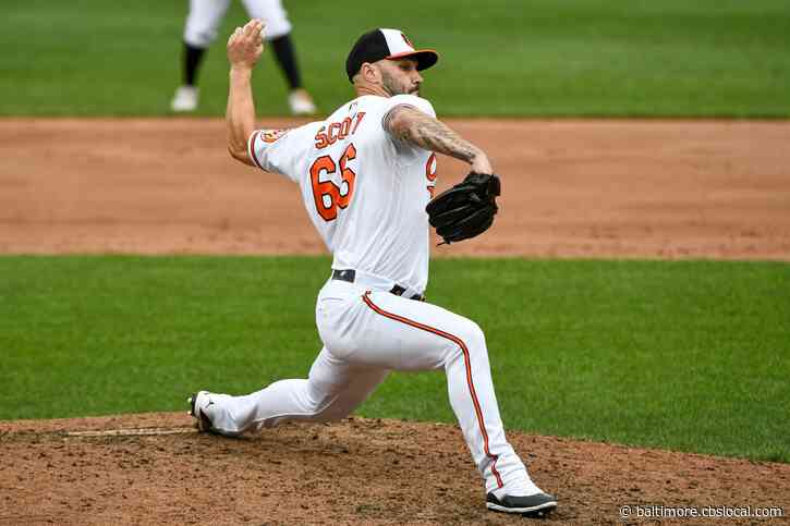 Marlins Get LHP Scott, RHP Sulser From Orioles