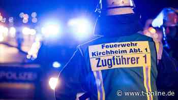 A8 bei Kirchheim unter Teck gesperrt: Lkw mit Käse-Ladung gerät in Brand - t-online