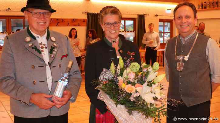 „Ich dachte an einen verfrühten April-Scherz“ – Marianne Steindlmüller wurde mit Bundesverdienstkreuz geehrt
